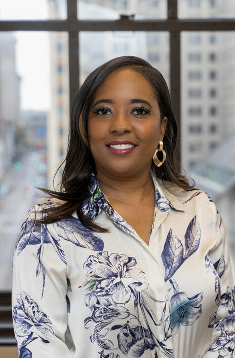 Derravia Rich, Market Team